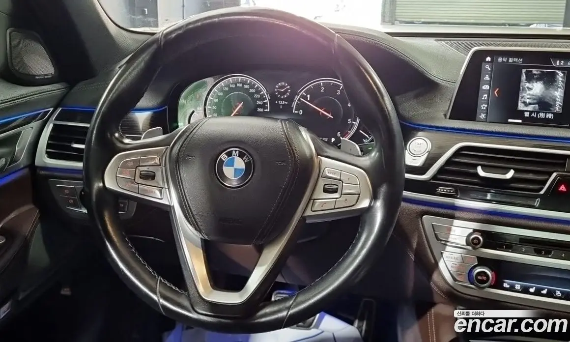 BMW 7 серия 2017 3.0 автомат (гидро), фото 11
