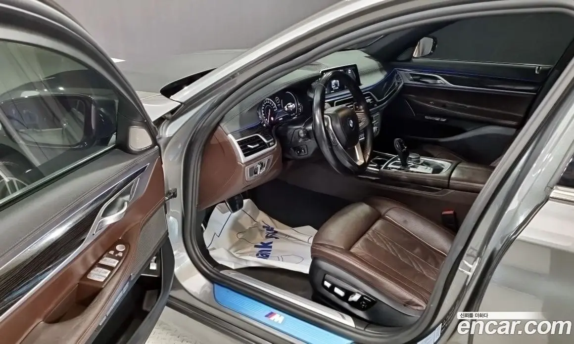 BMW 7 серия 2017 3.0 автомат (гидро), фото 10