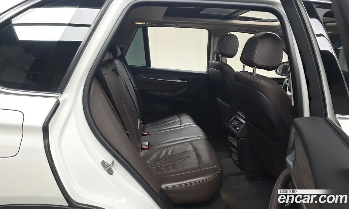 BMW X5 2015 3.0 автомат (гидро), фото 11