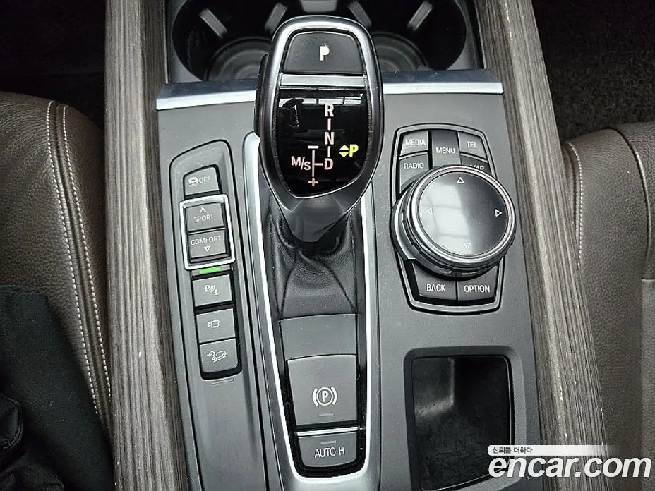 BMW X5 2015 3.0 автомат (гидро), фото 14