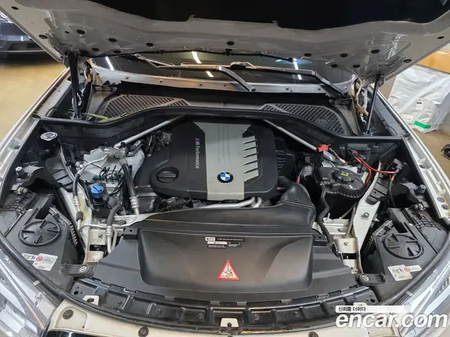 BMW X6 2016 3.0 автомат (гидро), миниатюра 6 BMW X6 2016 3.0 автомат (гидро), миниатюра 6