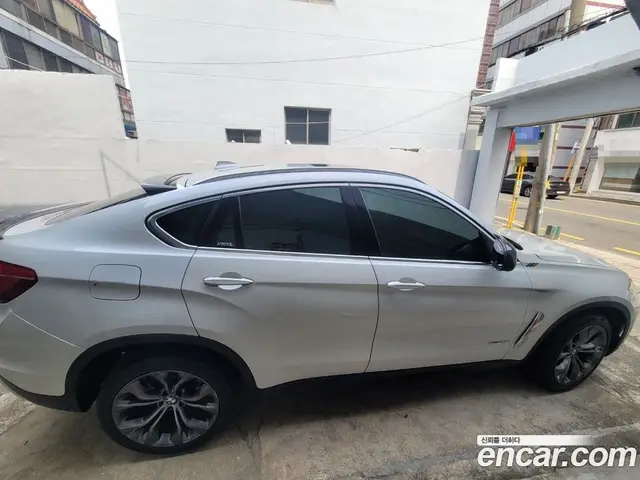 BMW X6 2017 3.0 автомат (гидро), миниатюра 4