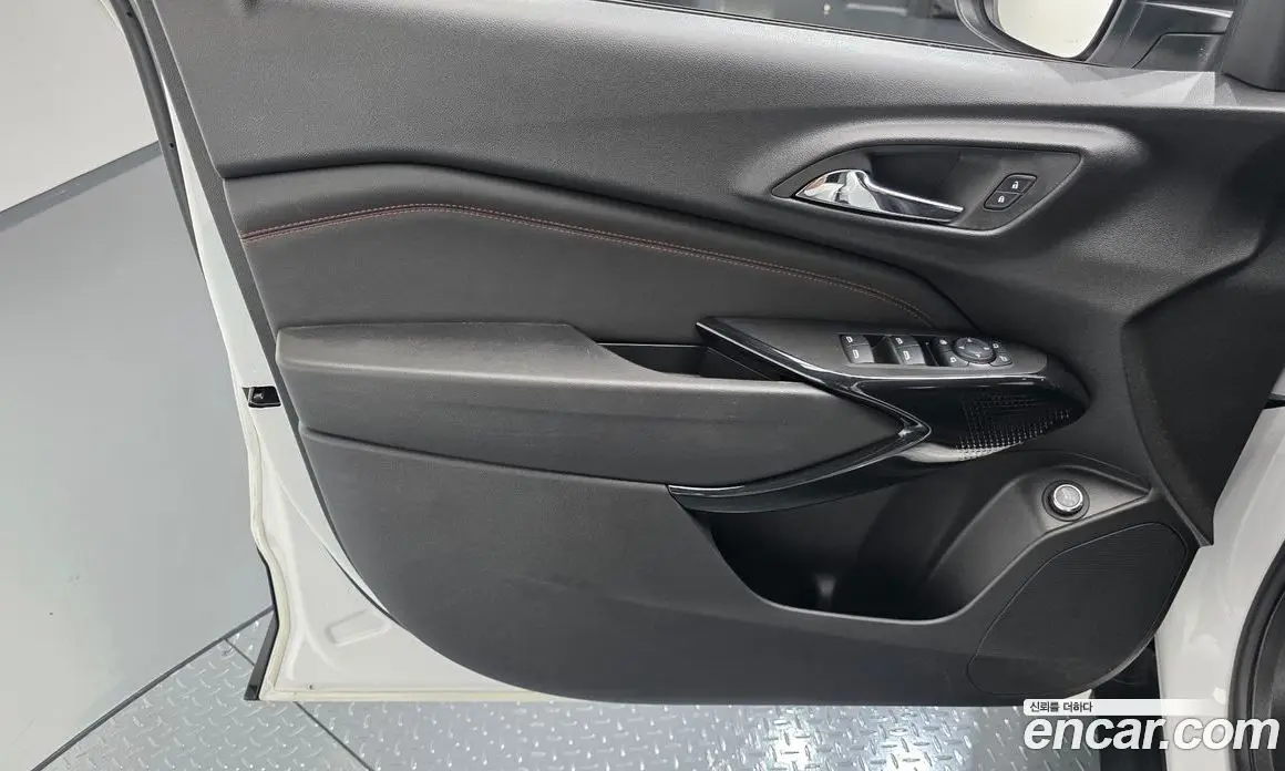 Chevrolet Trax 2024 1.2 автомат (гидро), фото 13
