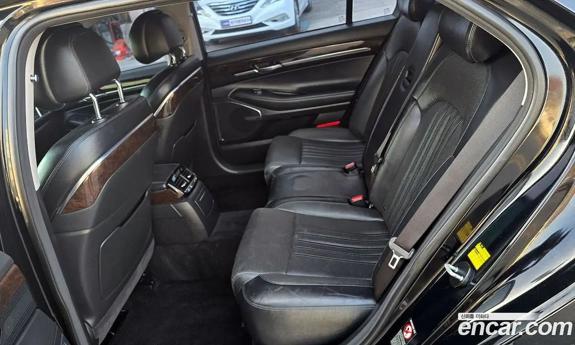 Genesis EQ900 2016 3.8 автомат (гидро), фото 10 Genesis EQ900 2016 3.8 автомат (гидро), фото 10