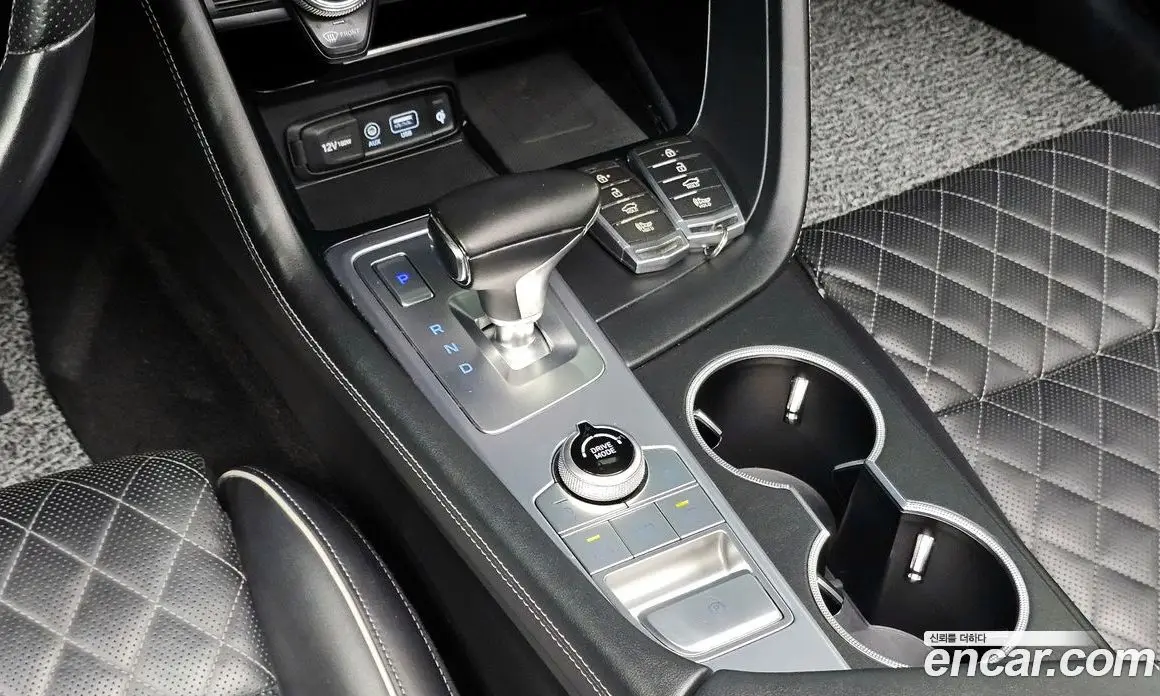Genesis G70 2017 2.0 автомат (гидро), фото 9