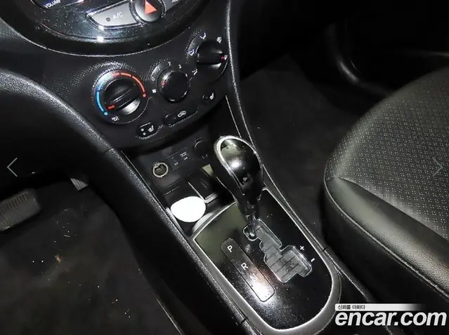 Hyundai Accent 2014 1.6 автомат (гидро), миниатюра 12