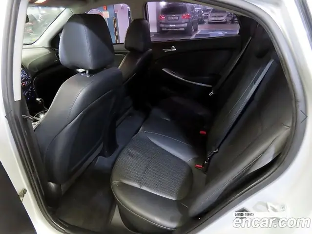 Hyundai Accent 2014 1.6 автомат (гидро), миниатюра 7