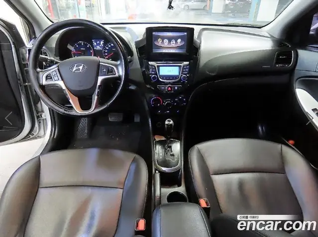 Hyundai Accent 2014 1.6 автомат (гидро), миниатюра 10