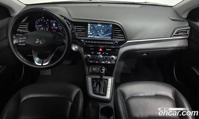 Hyundai Avante 2018 1.6 автомат (гидро), миниатюра 10