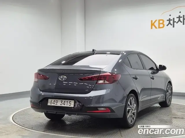 Hyundai Avante 2019 1.6 автомат (гидро), миниатюра 2