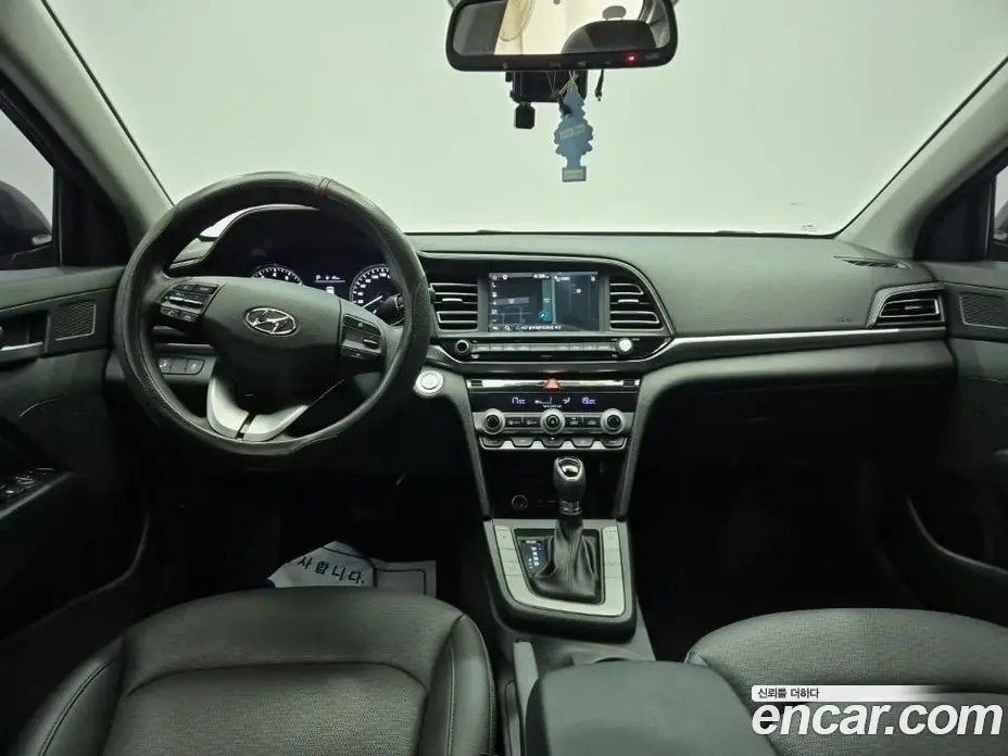 Hyundai Avante 2019 1.6 автомат (гидро), фото 7