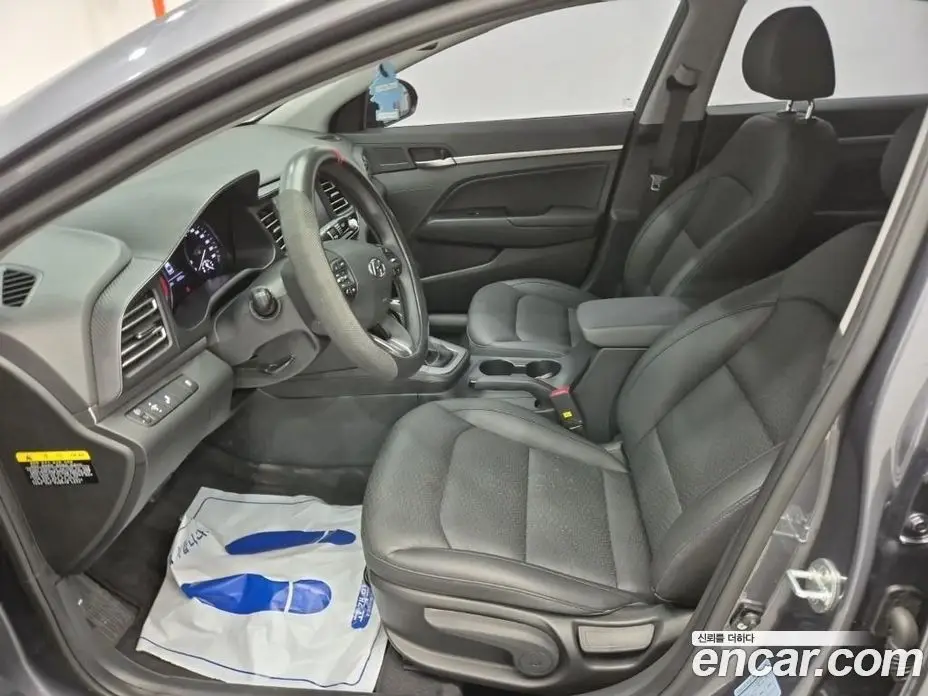 Hyundai Avante 2019 1.6 автомат (гидро), фото 8