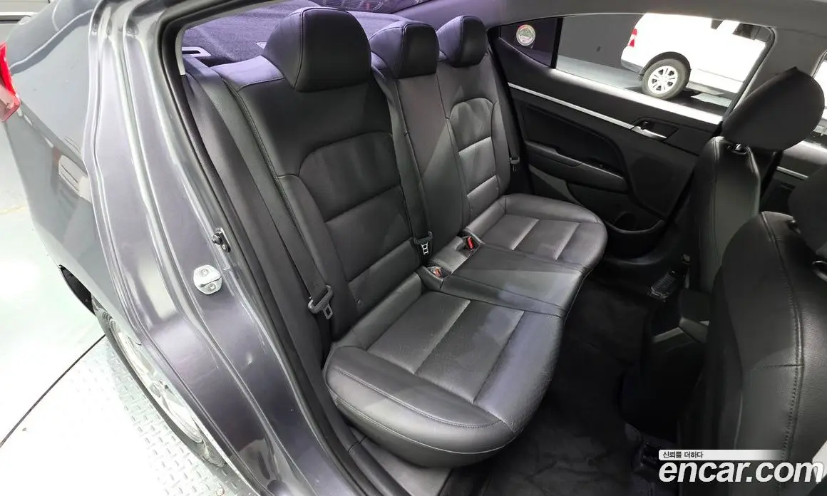 Hyundai Avante 2019 1.6 автомат (гидро), фото 16 Hyundai Avante 2019 1.6 автомат (гидро), фото 16