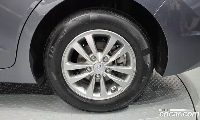Hyundai Avante 2019 1.6 автомат (гидро), миниатюра 7 Hyundai Avante 2019 1.6 автомат (гидро), миниатюра 7