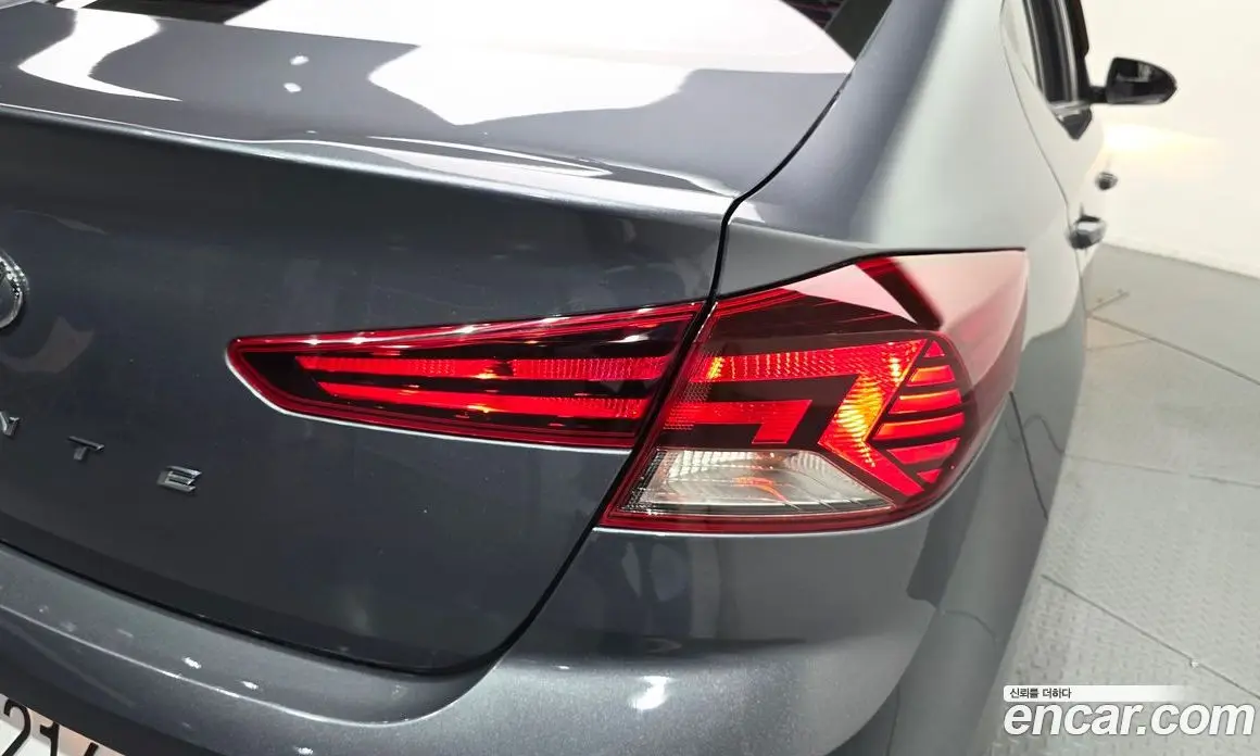 Hyundai Avante 2019 1.6 автомат (гидро), фото 9 Hyundai Avante 2019 1.6 автомат (гидро), фото 9