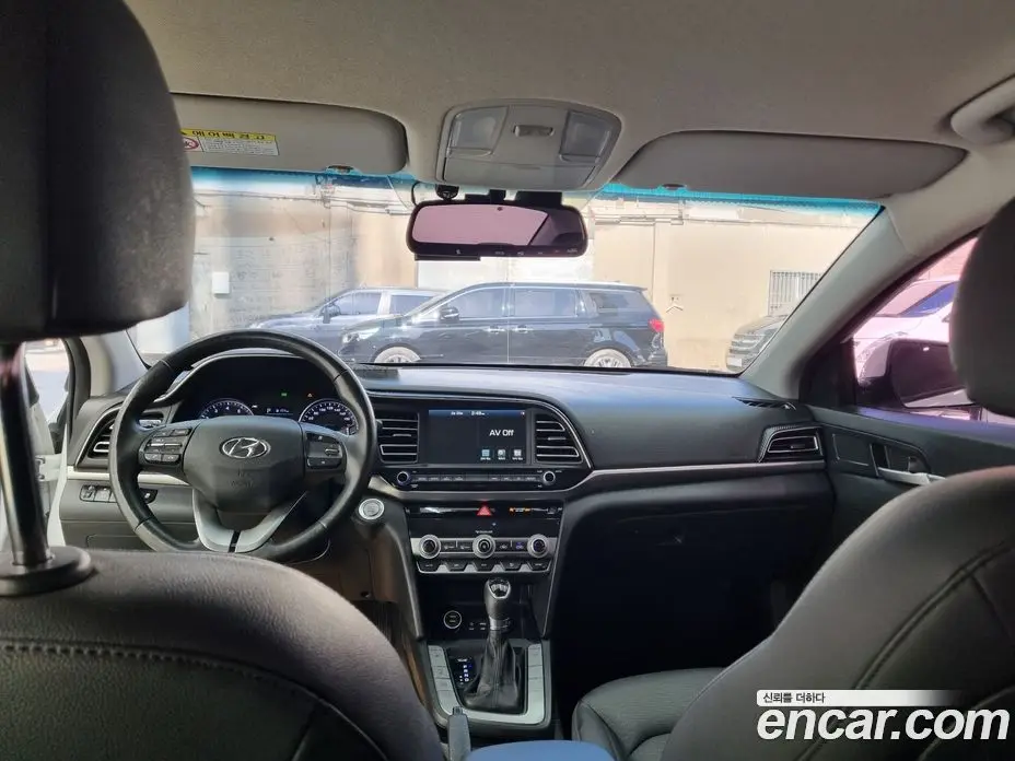 Hyundai Avante 2020 1.6 автомат (гидро), фото 19