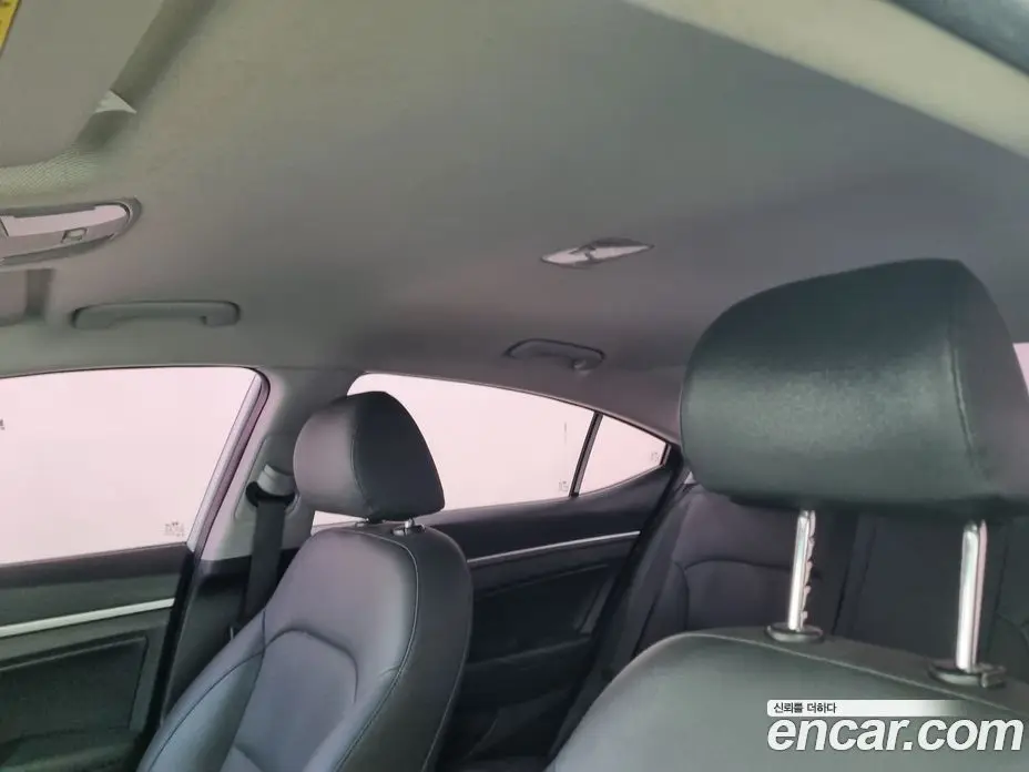 Hyundai Avante 2020 1.6 автомат (гидро), фото 20
