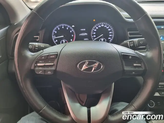 Hyundai Avante 2020 1.6 автомат (гидро), миниатюра 9