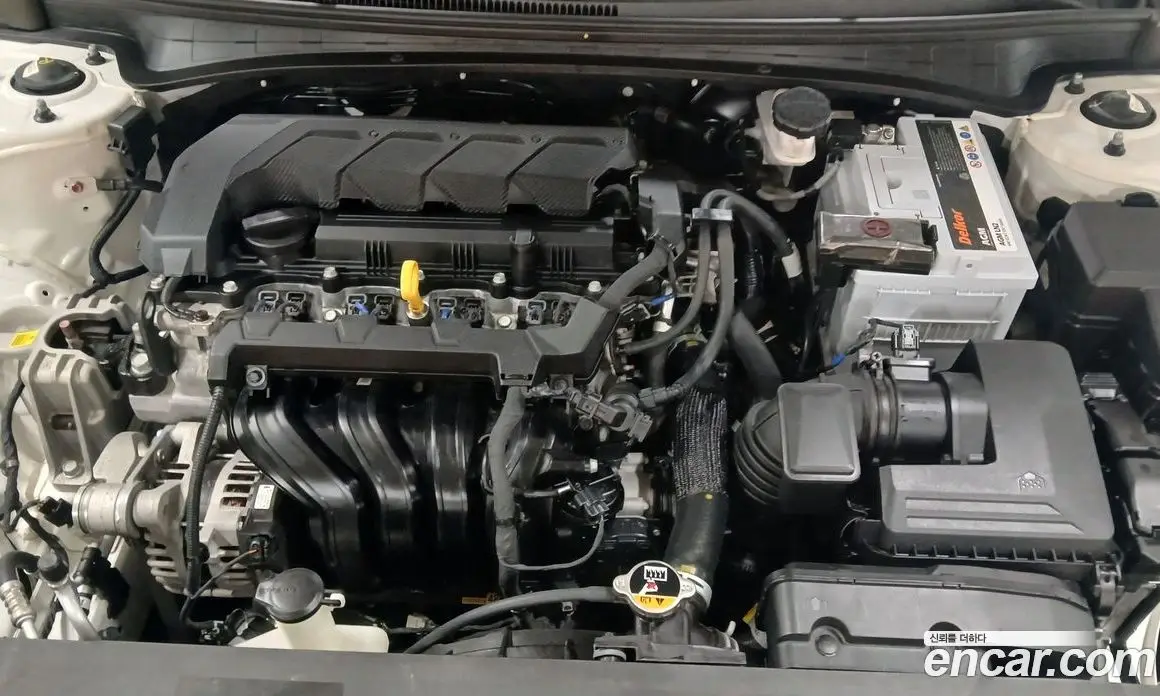Hyundai Avante 2021 1.6 автомат (гидро), фото 19