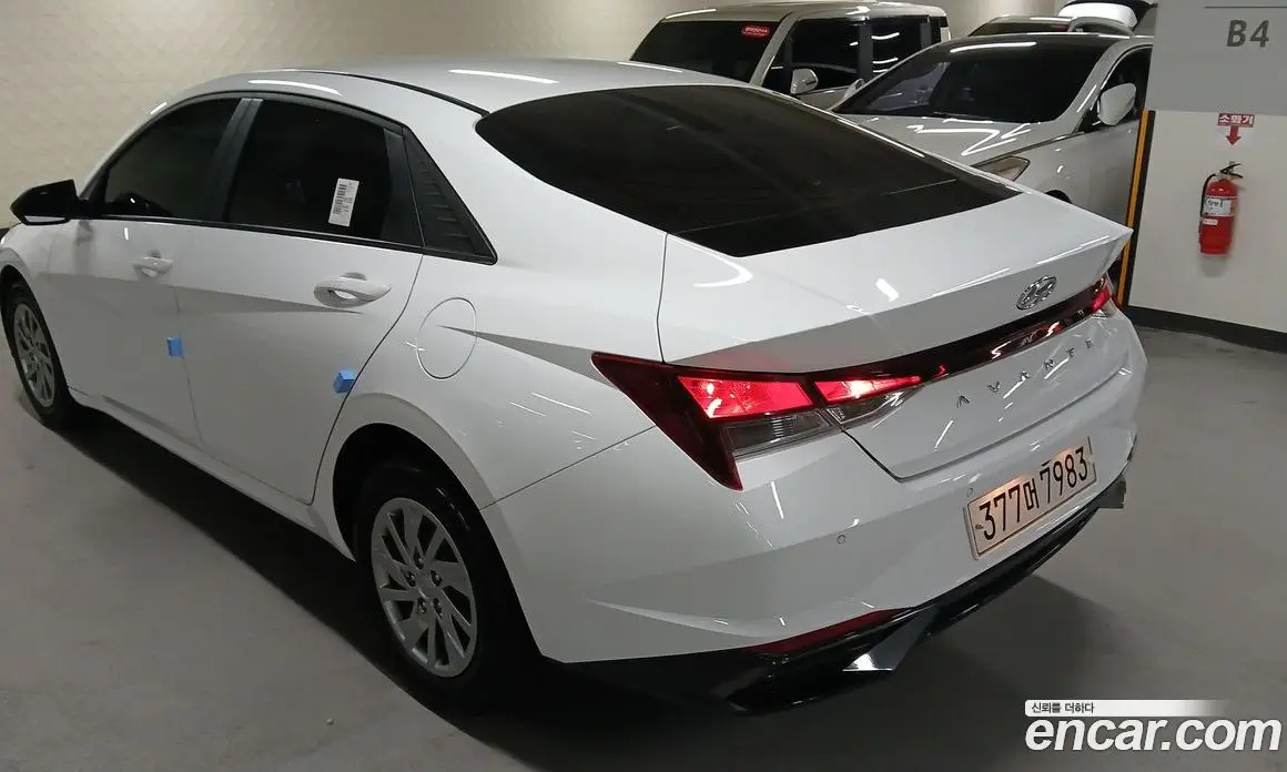 Hyundai Avante 2021 1.6 автомат (гидро), фото 4