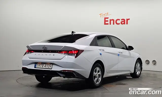 Hyundai Avante 2022 1.6 автомат (гидро), миниатюра 2