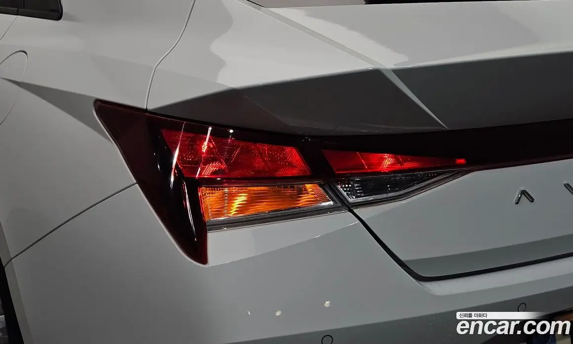 Hyundai Avante 2022 1.6 автомат (гидро), фото 9