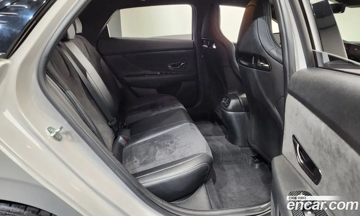 Hyundai Avante 2022 2.0 автомат (гидро), фото 16