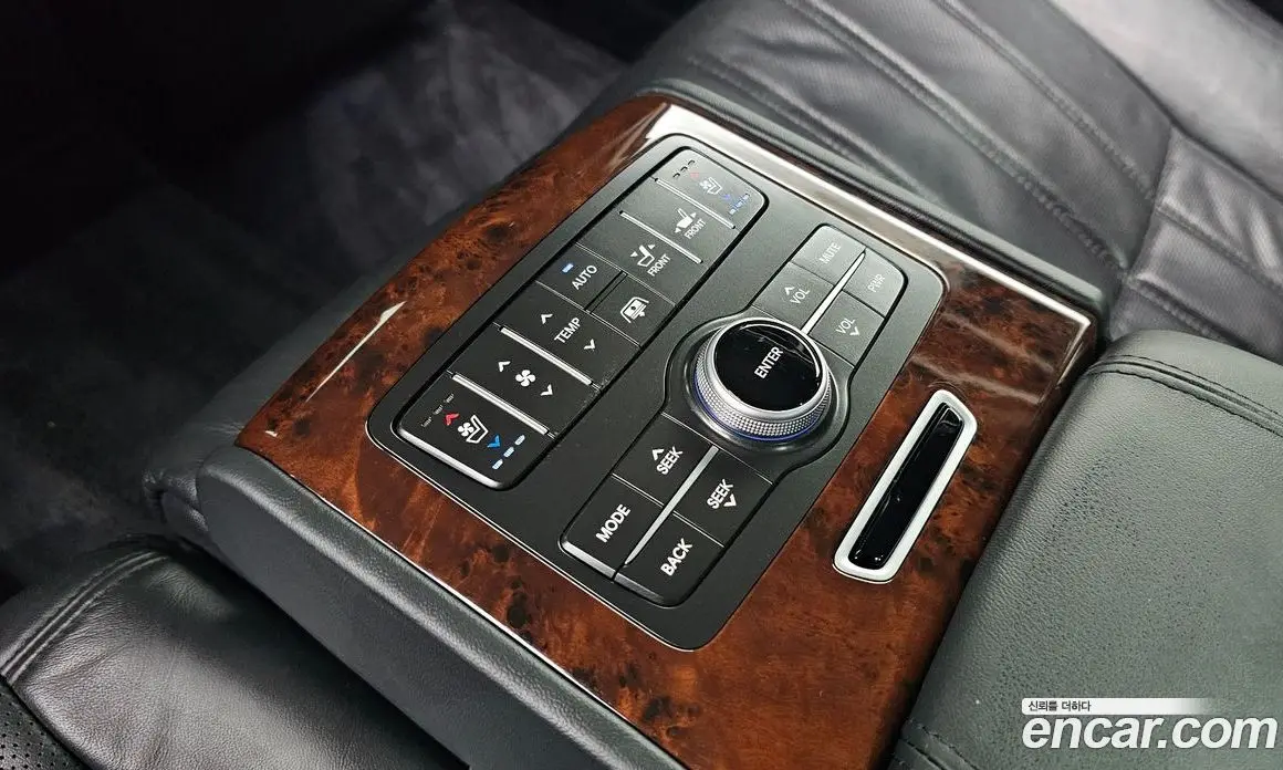 Hyundai Equus 2012 3.8 автомат (гидро), фото 15