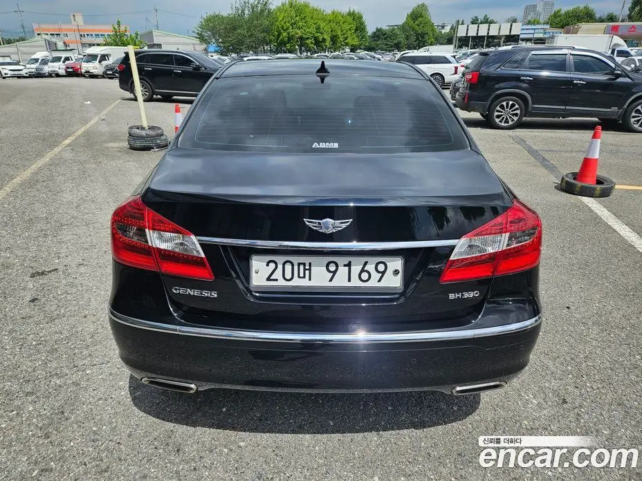 Hyundai Genesis 2013 3.3 автомат (гидро), фото 4
