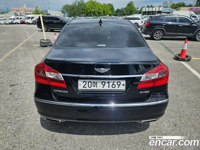 Hyundai Genesis 2013 3.3 автомат (гидро), миниатюра 4