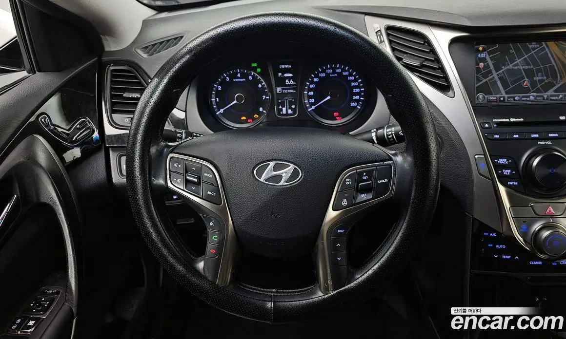 Hyundai Grandeur 2011 3.0 автомат (гидро), фото 13