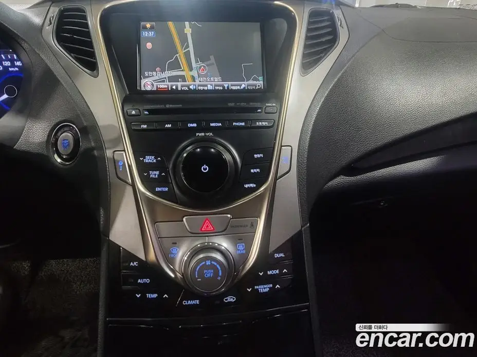 Hyundai Grandeur 2011 3.0 автомат (гидро), фото 11