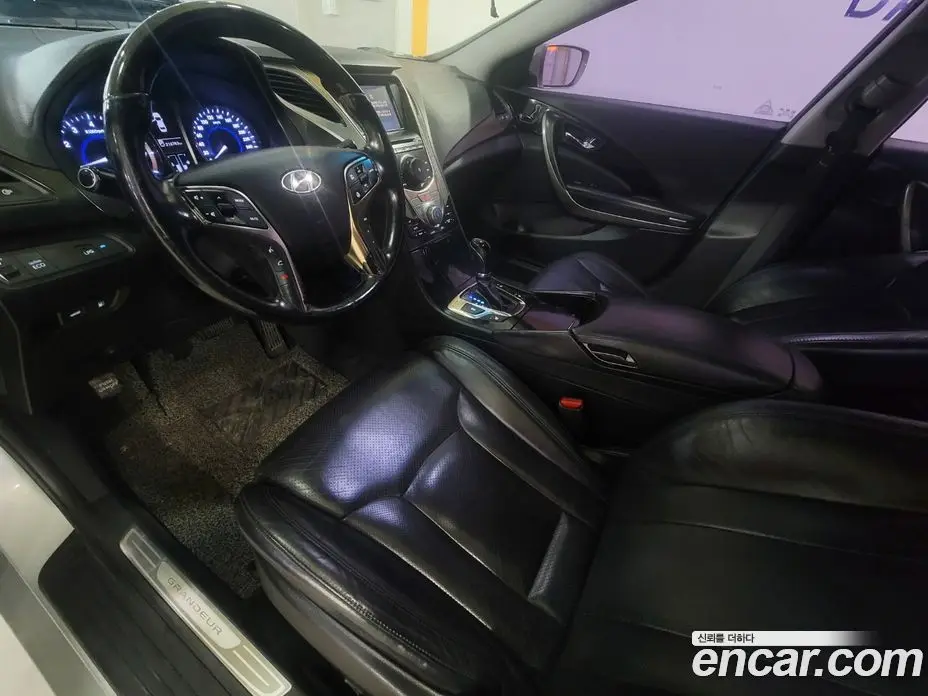 Hyundai Grandeur 2011 3.0 автомат (гидро), фото 13