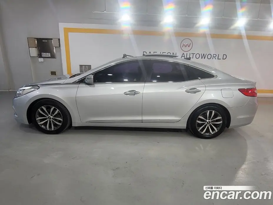 Hyundai Grandeur 2011 3.0 автомат (гидро), фото 3