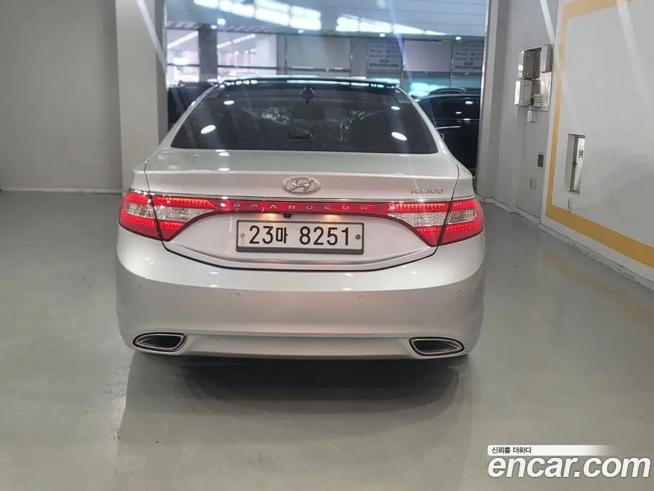 Hyundai Grandeur 2011 3.0 автомат (гидро), фото 5