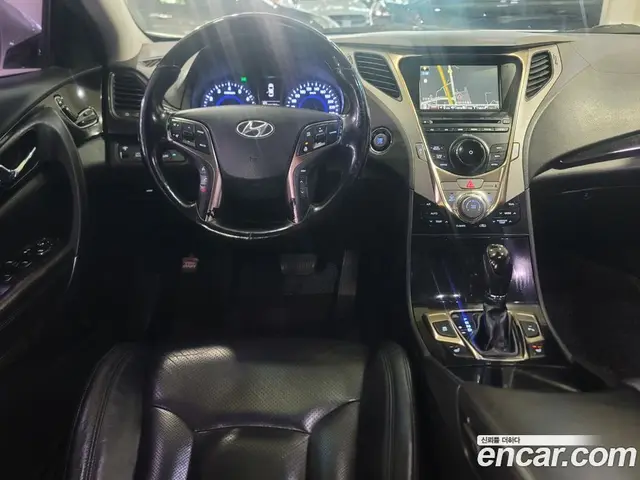 Hyundai Grandeur 2011 3.0 автомат (гидро), миниатюра 10