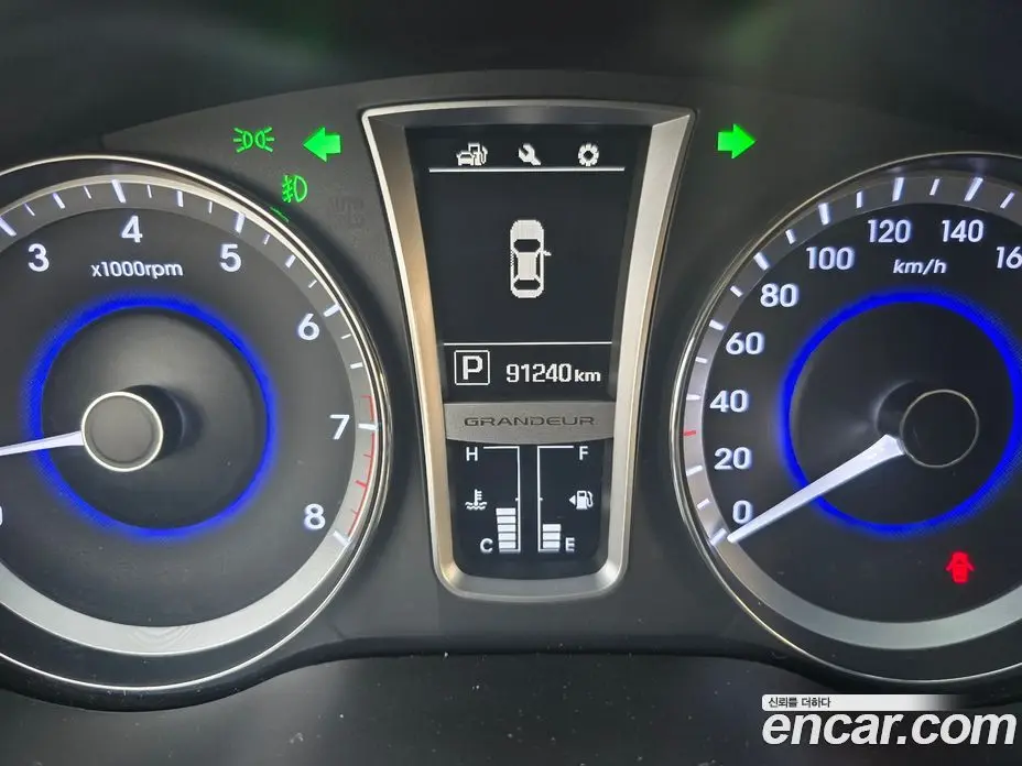 Hyundai Grandeur 2015 2.4 автомат (гидро), фото 12