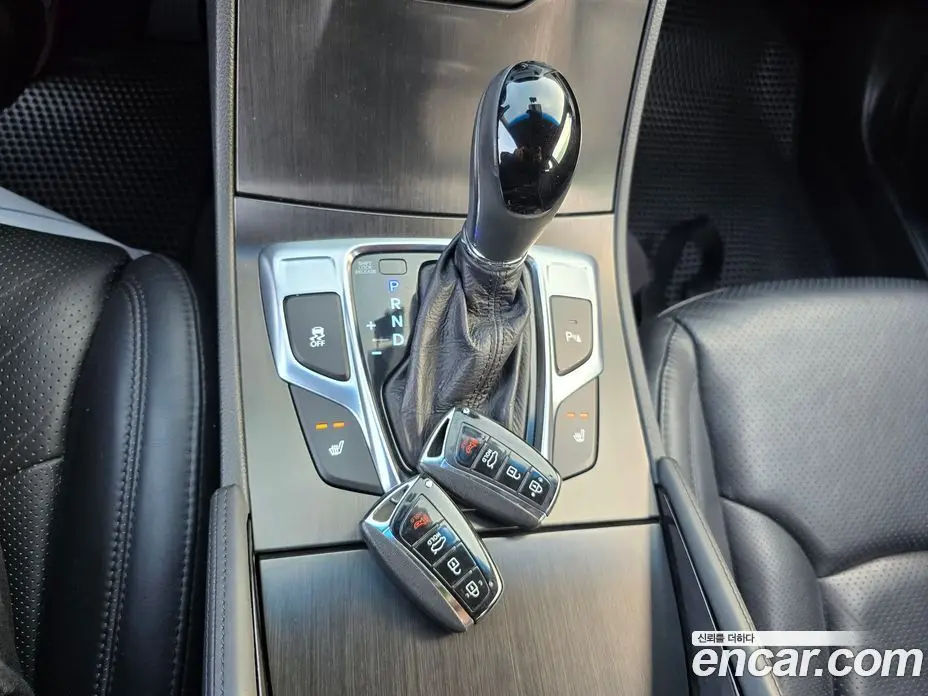 Hyundai Grandeur 2015 2.4 автомат (гидро), фото 15