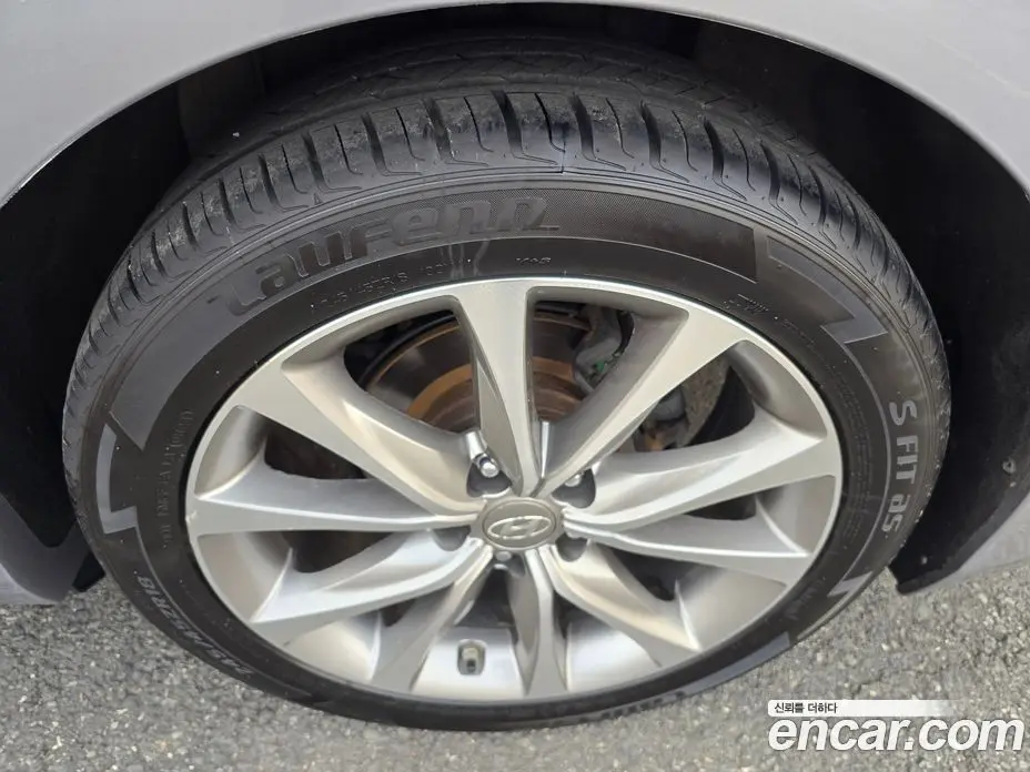 Hyundai Grandeur 2015 2.4 автомат (гидро), фото 19