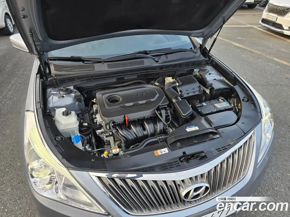 Hyundai Grandeur 2015 2.4 автомат (гидро), фото 20