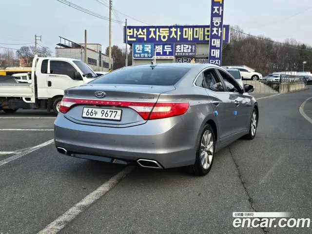 Hyundai Grandeur 2015 2.4 автомат (гидро), миниатюра 5