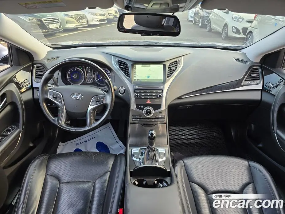 Hyundai Grandeur 2015 2.4 автомат (гидро), фото 10