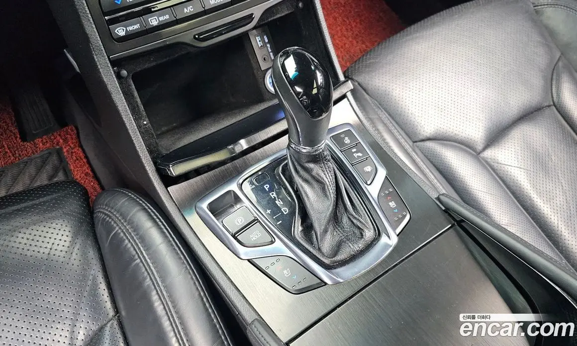 Hyundai Grandeur 2015 3.0 автомат (гидро), фото 12