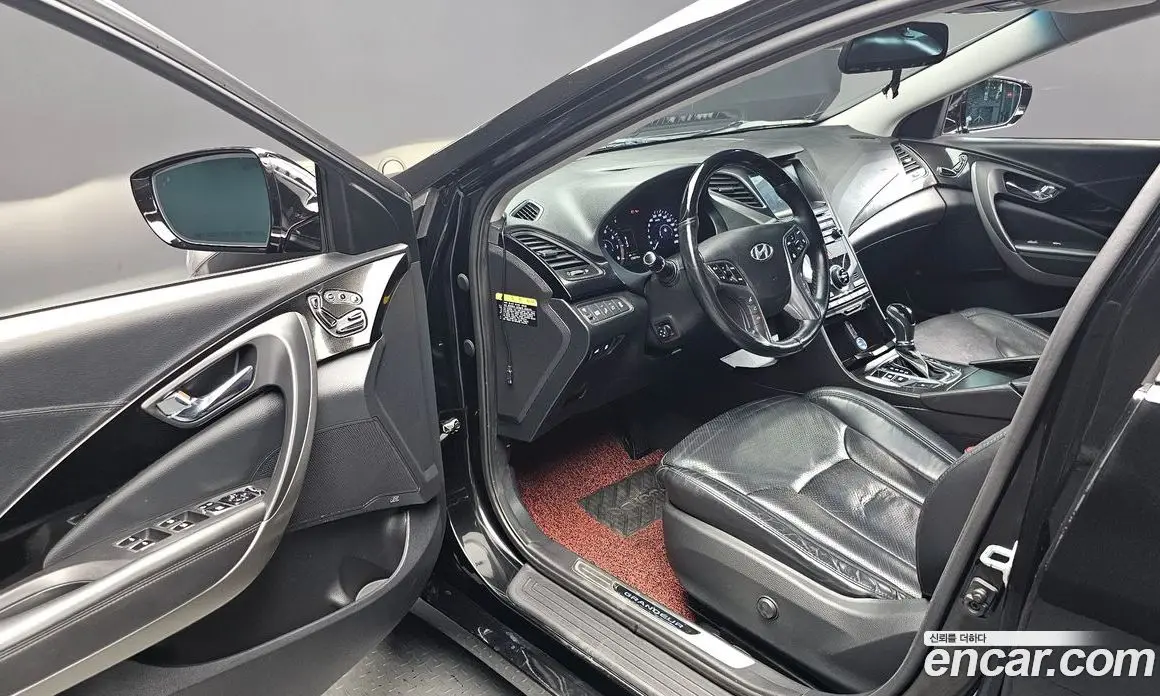 Hyundai Grandeur 2015 3.0 автомат (гидро), фото 13