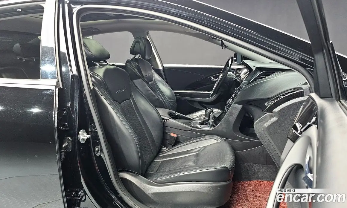 Hyundai Grandeur 2015 3.0 автомат (гидро), фото 16