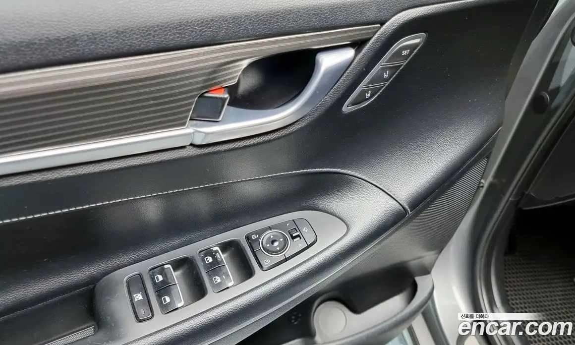 Hyundai Grandeur 2016 3.0 автомат (гидро), фото 18 Hyundai Grandeur 2016 3.0 автомат (гидро), фото 18