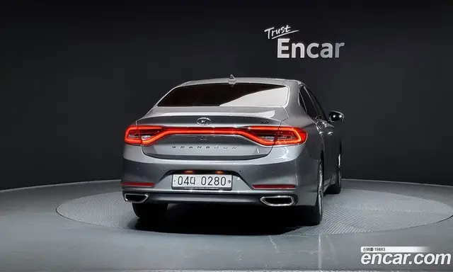 Hyundai Grandeur 2016 3.0 автомат (гидро), миниатюра 4 Hyundai Grandeur 2016 3.0 автомат (гидро), миниатюра 4