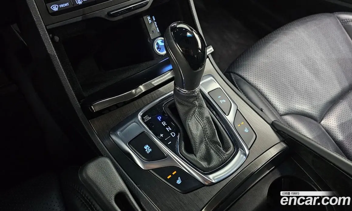 Hyundai Grandeur 2016 3.0 автомат (гидро), фото 9