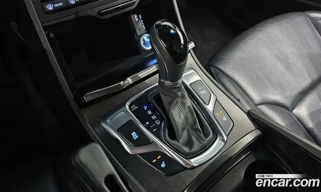 Hyundai Grandeur 2016 3.0 автомат (гидро), миниатюра 9