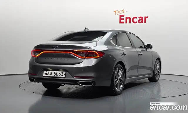 Hyundai Grandeur 2017 2.4 автомат (гидро), миниатюра 2